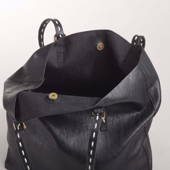 NWT Faux Leather Black Tote Bag with Clutch - Picture 3 of 3